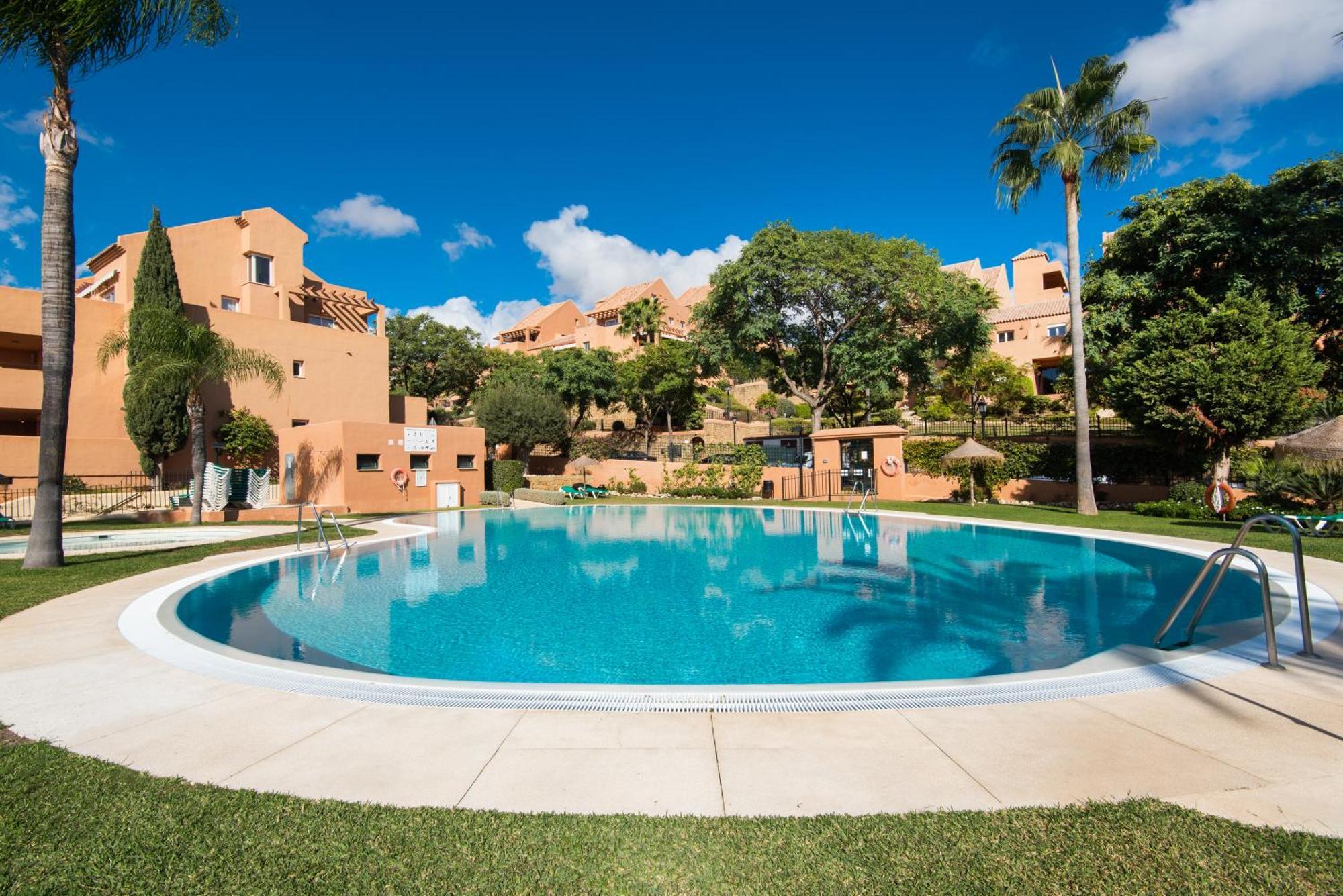 Rentandhomes Penthouse Elviria Golf Marbellac Extérieur photo