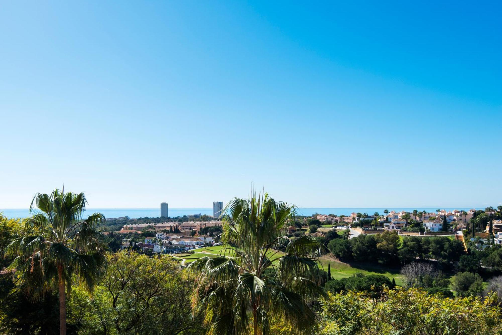 Rentandhomes Penthouse Elviria Golf Marbellac Extérieur photo